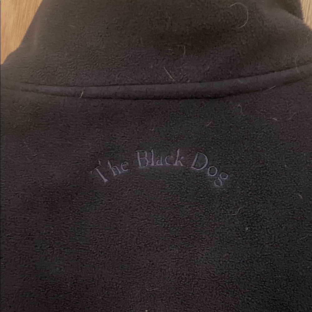The Black Dog Fleece Vest - Picture 5 of 7